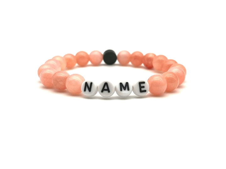 Partnerarmband Calcit peach Name - Bracelettery #farbe_weiss